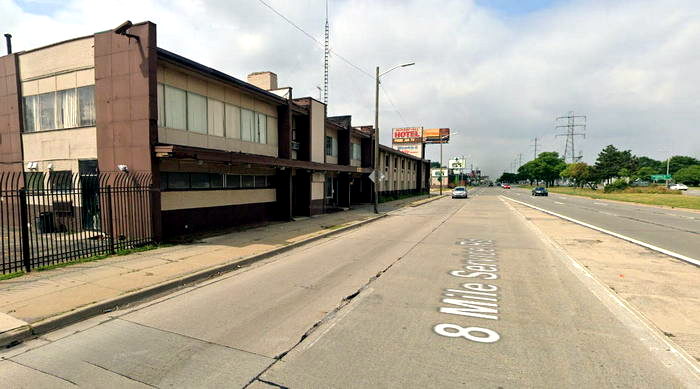 Crestwood Motel (Murray Hill Motel) - 2022 Street View Murray Hill Motel (newer photo)